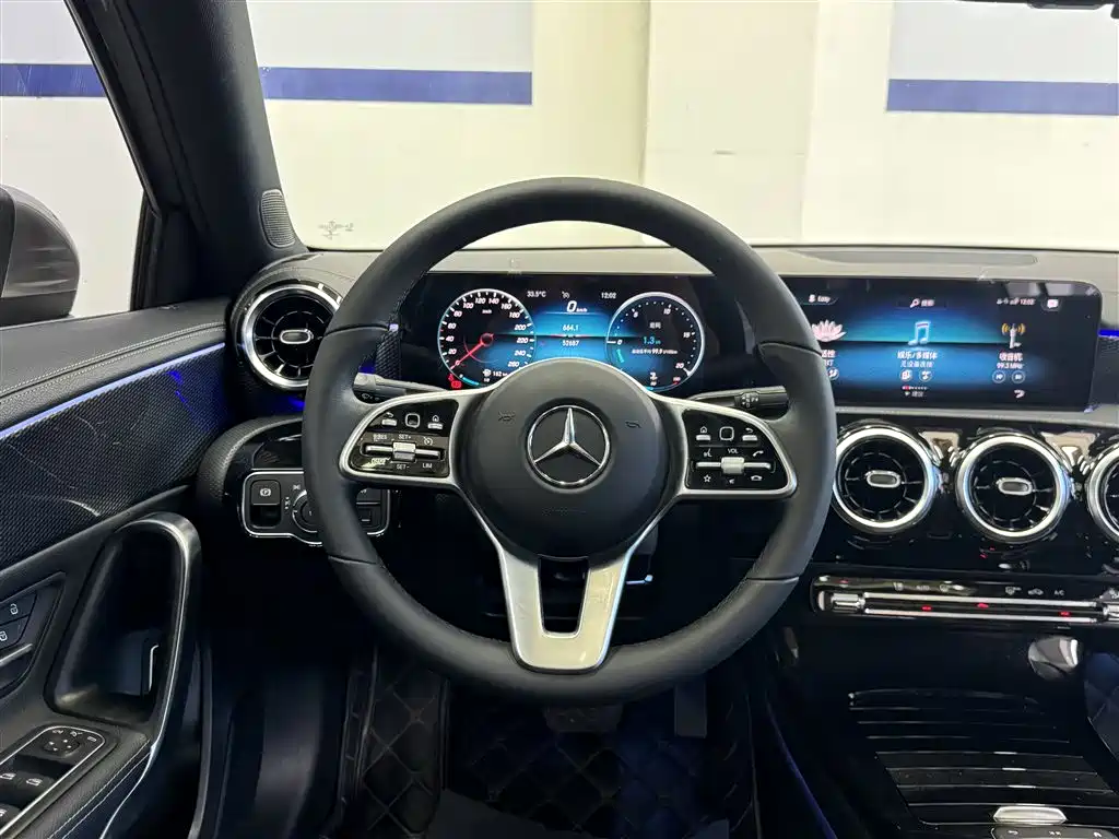 MERCEDES-BENZ A CLASS