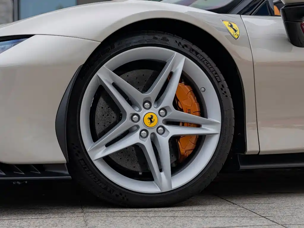 Ferrari SF90 — миниатюра 8