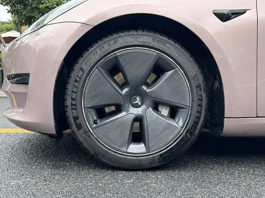 Tesla Model 3 — фотографии объявления, Фото 18