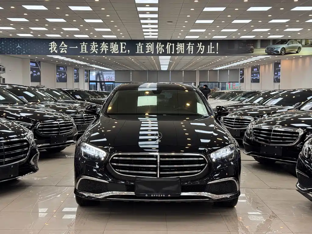 Mercedes-Benz E-Class 2024