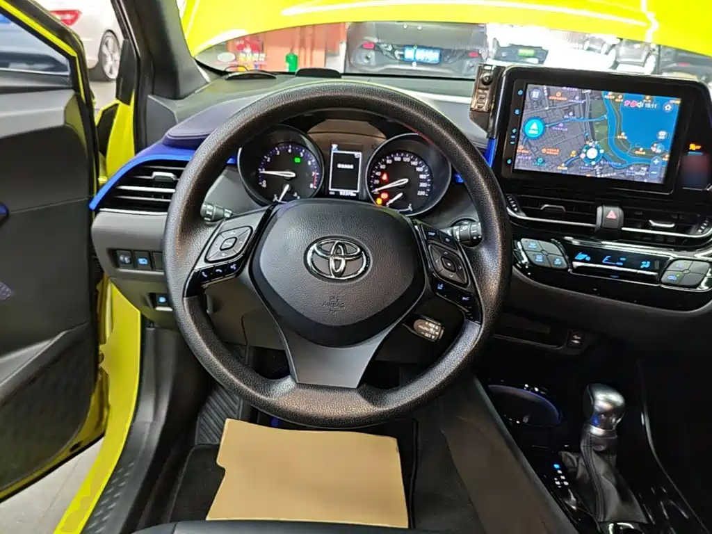 Toyota C-HR — миниатюра 11