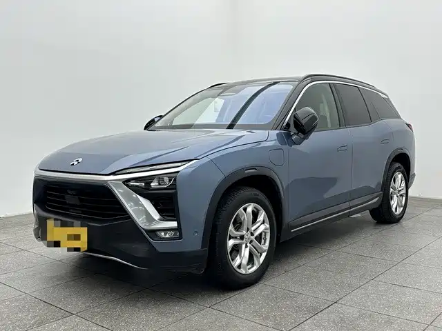 NIO ES8 2018 355KM мест