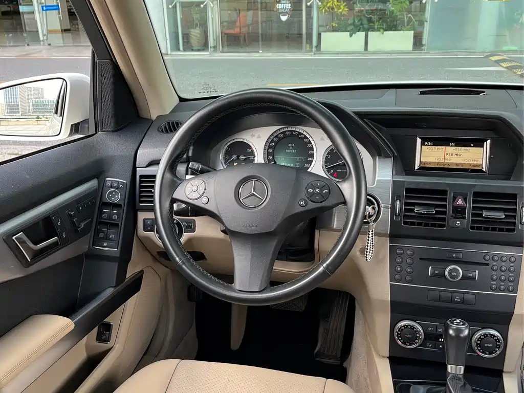 Mercedes-Benz GLK-Class (Import) — миниатюра 17