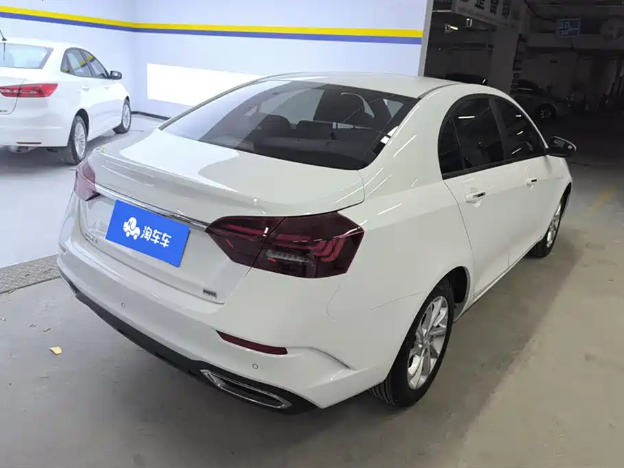 Geely Emgrand 2021 UP 1.5L CVT Luxury