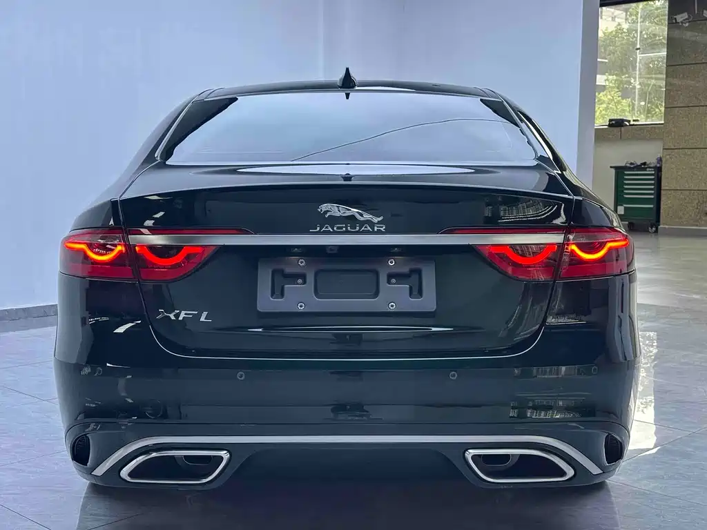 Jaguar XFL — миниатюра 19