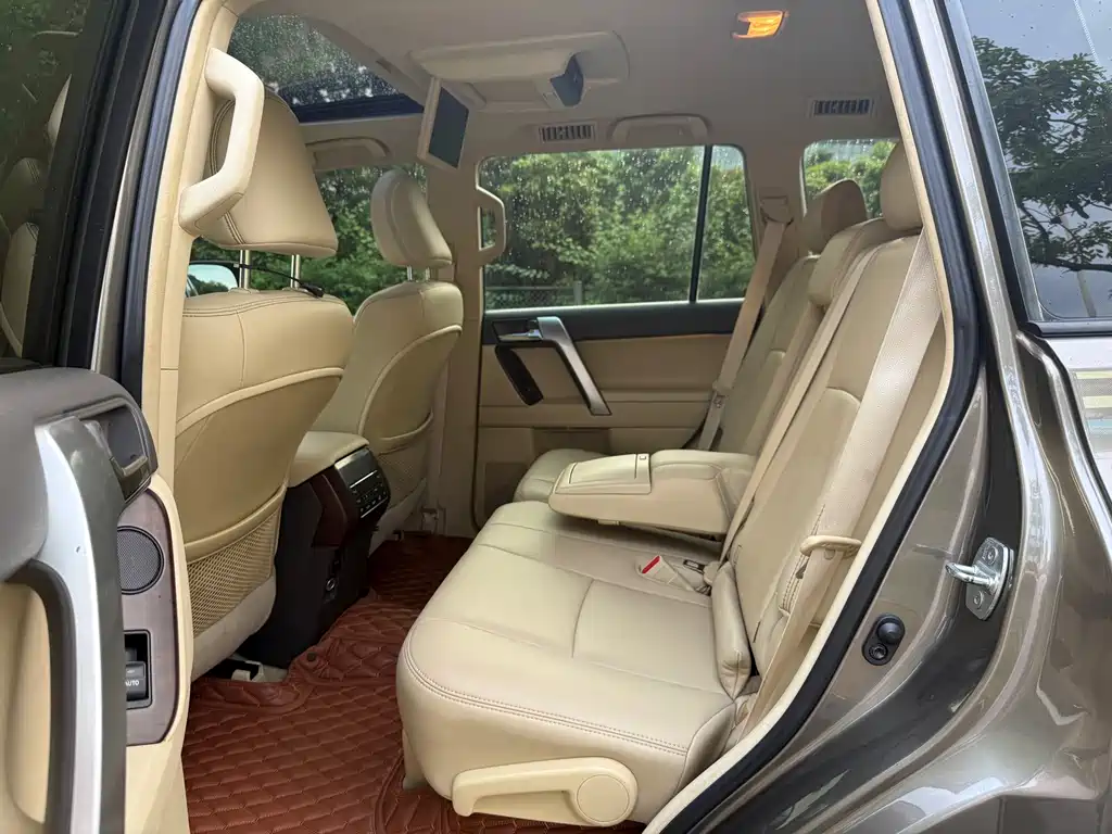 Toyota Prado — миниатюра 9