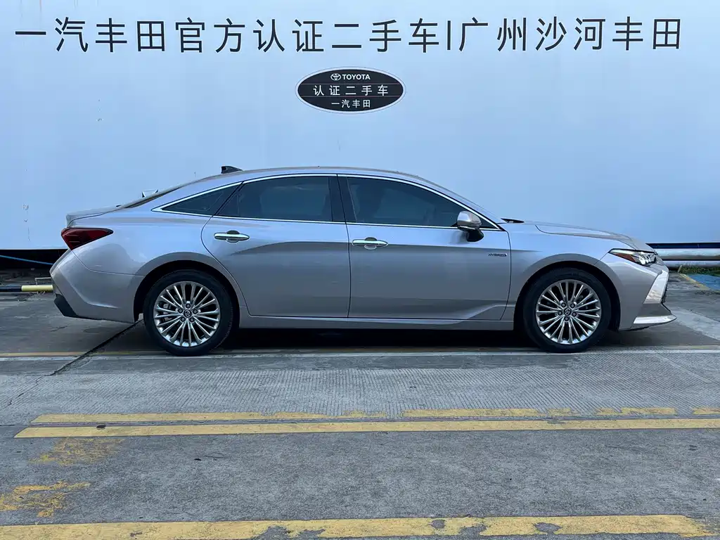 Toyota Avalon — миниатюра 5