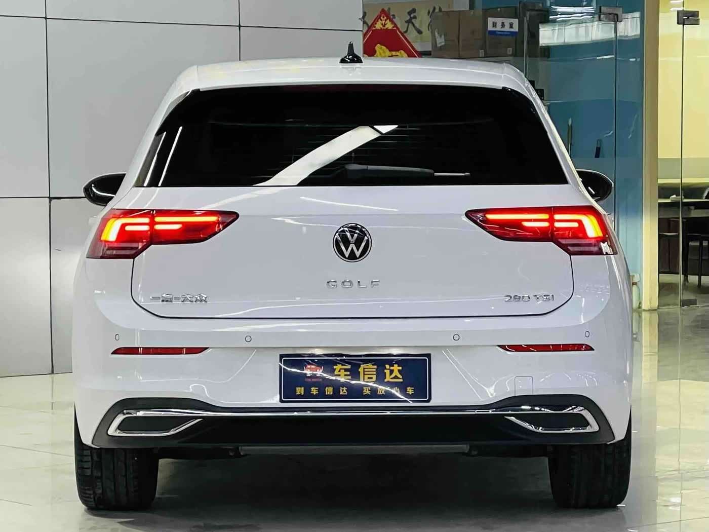 Volkswagen Golf 1.4 л 2024 г. Белый, пробег 26000 км