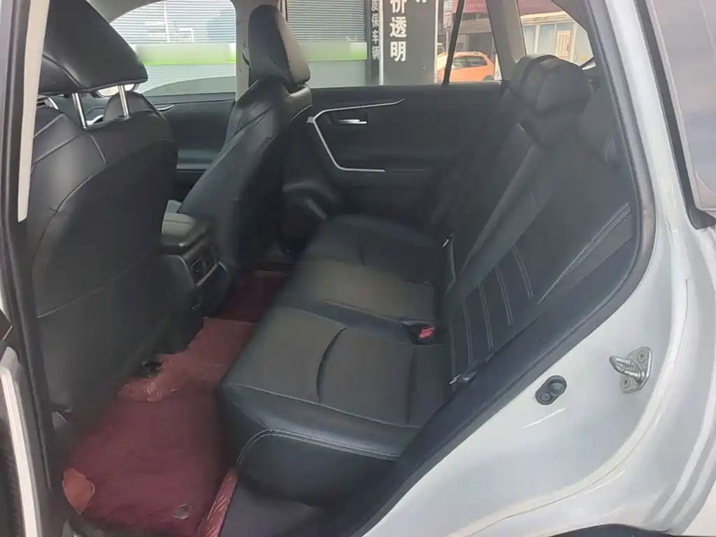Toyota Wildlander — миниатюра 17
