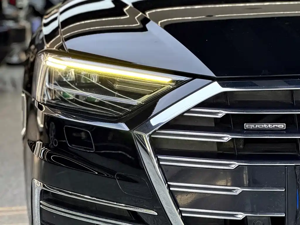 Audi A8 — миниатюра 5