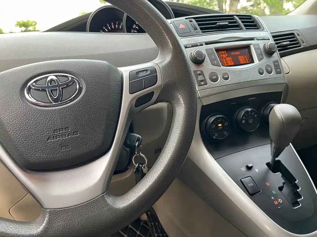 Toyota Verso — миниатюра 12