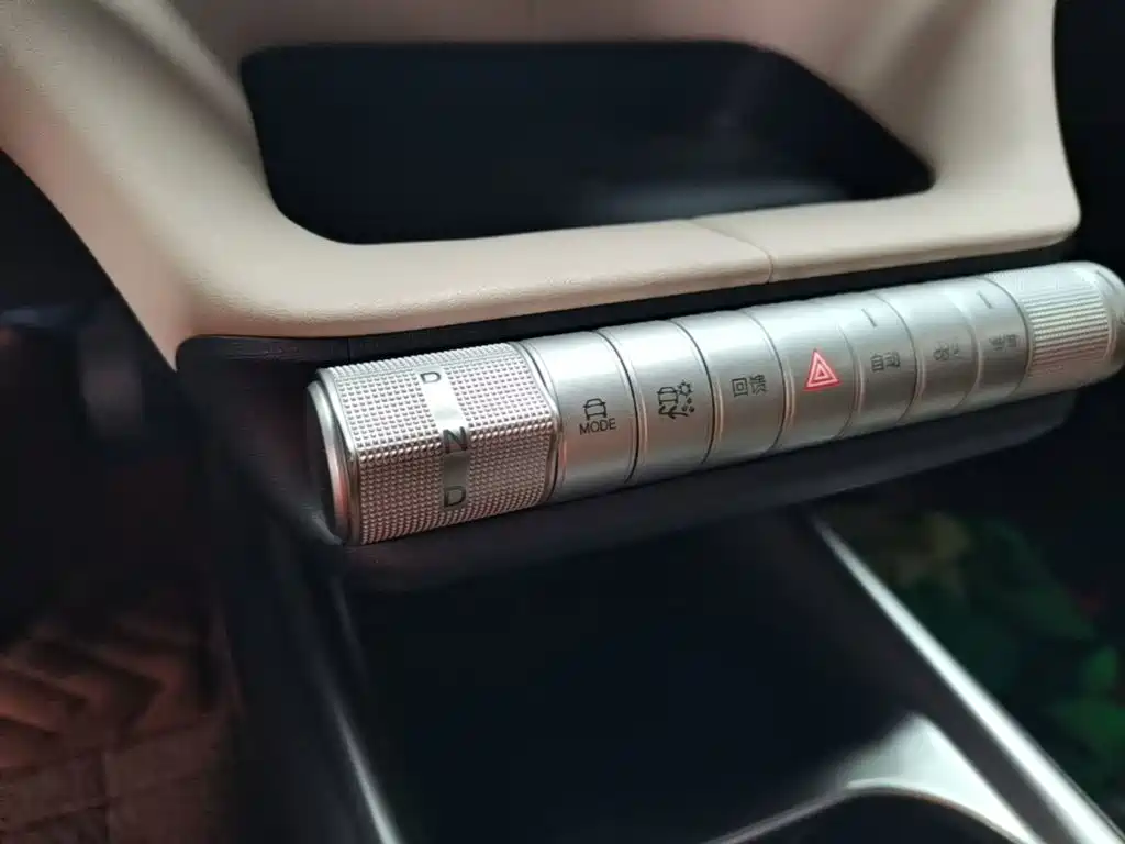 BYD Dolphin 2023 — фото 13