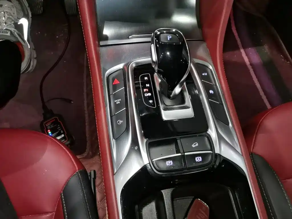 MG HS — миниатюра 14