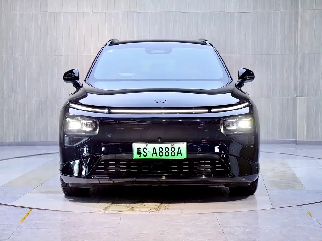 XPeng G9 — миниатюра 2