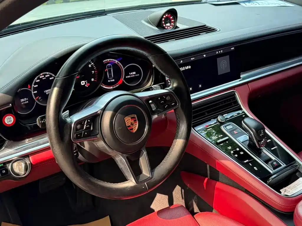 Porsche Panamera — миниатюра 4