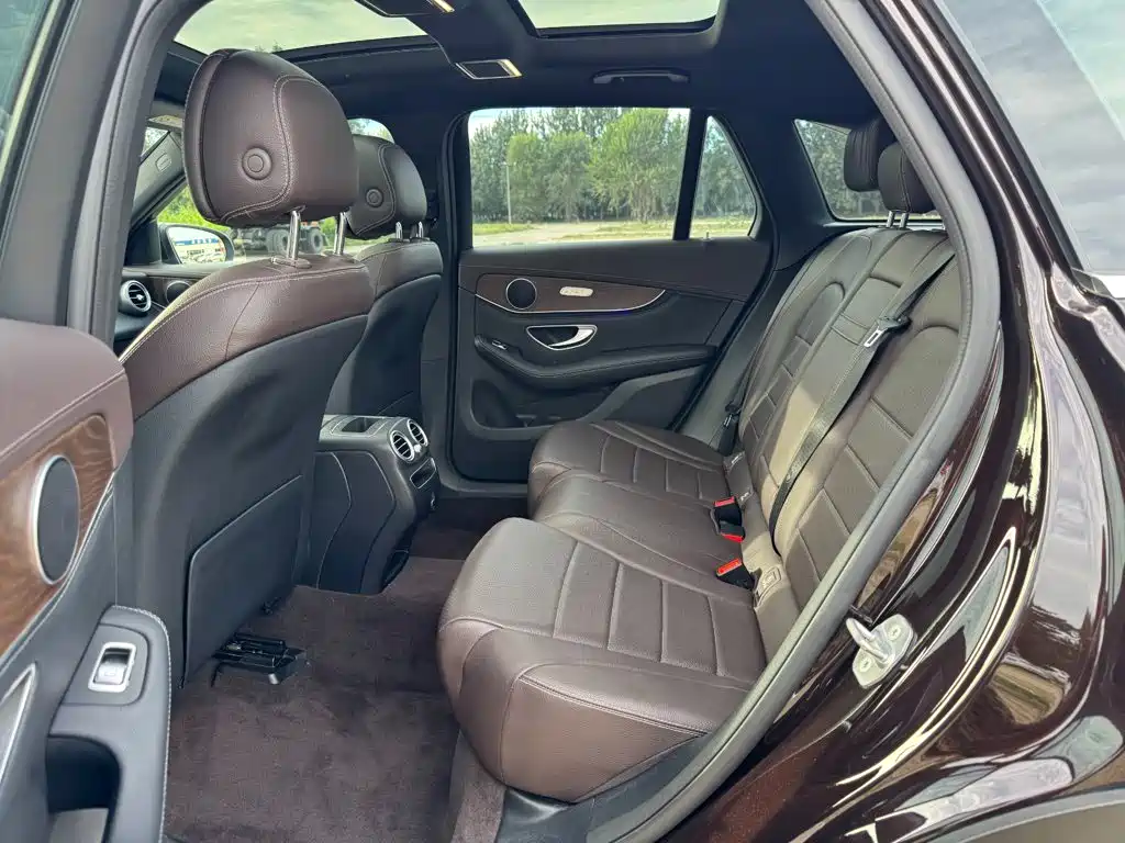 Mercedes-Benz GLC — миниатюра 9