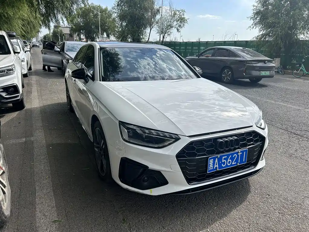 Audi A4L — миниатюра 2