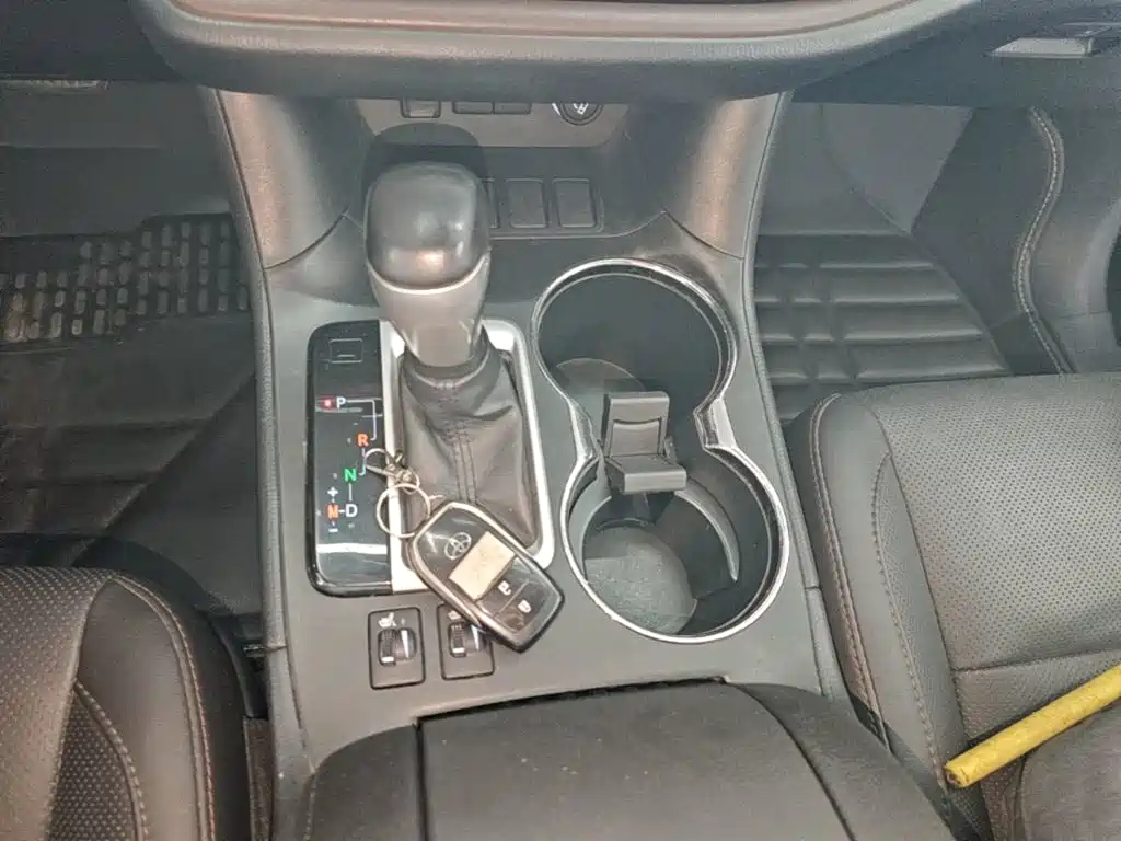 Toyota Highlander — миниатюра 14