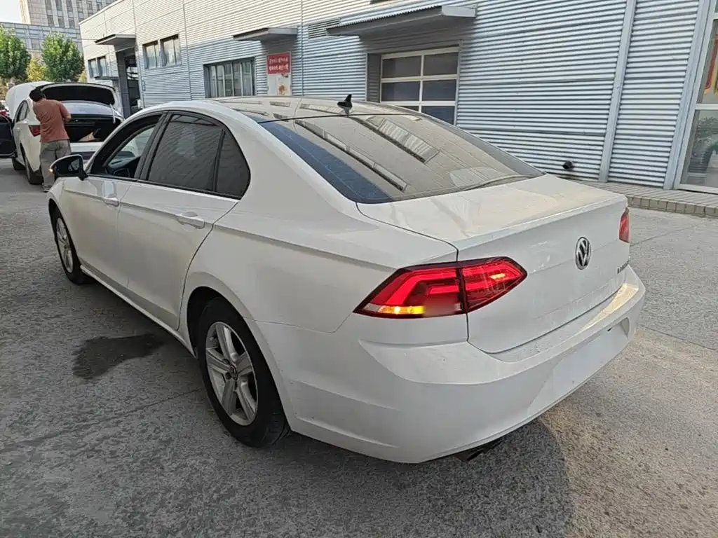 Volkswagen Lamando — миниатюра 5