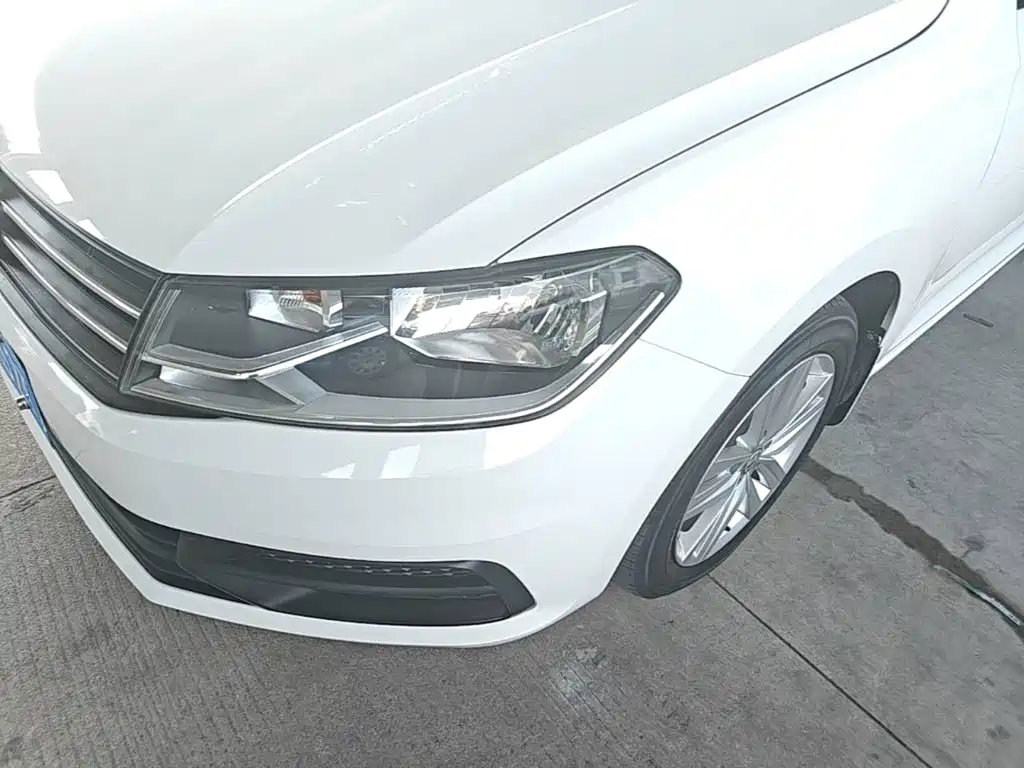 Volkswagen Santana — миниатюра 24