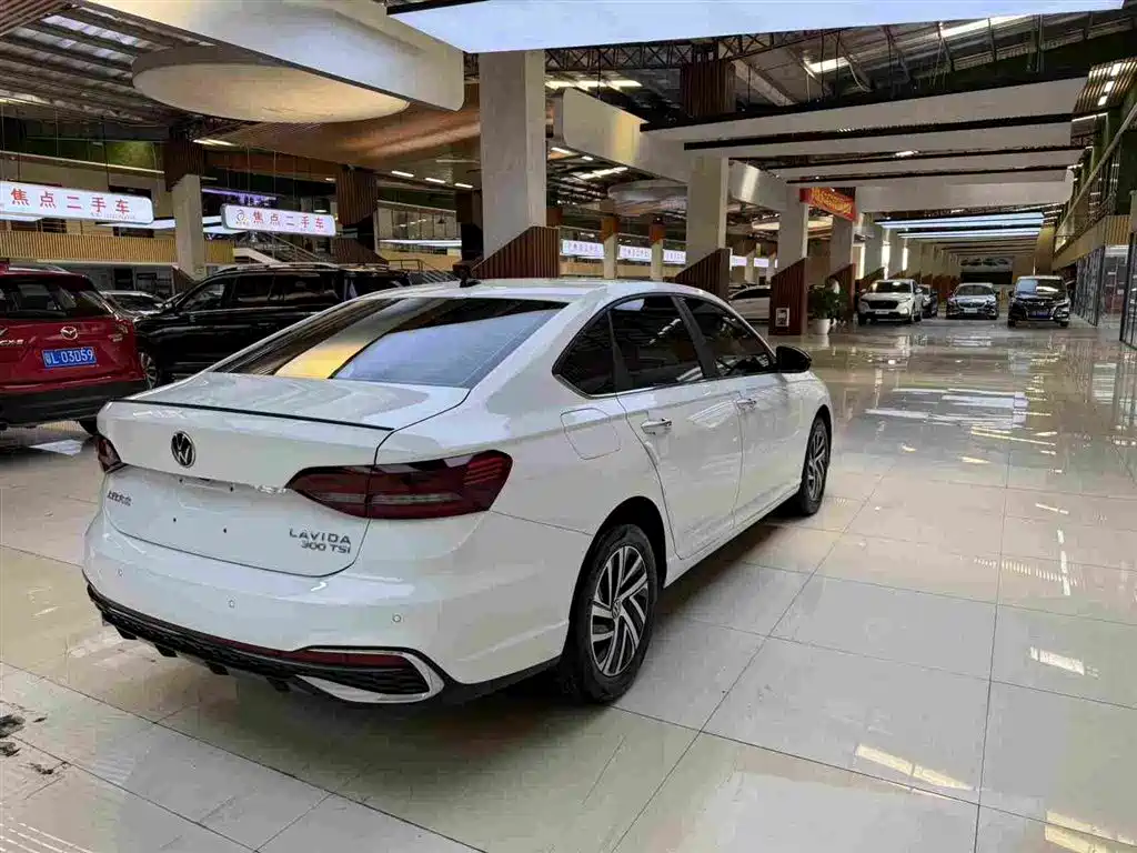 Volkswagen Lavida — миниатюра 9