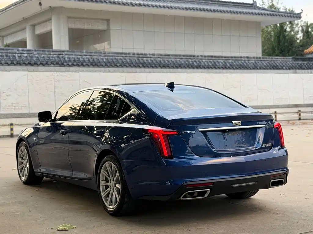 Cadillac CT5 — миниатюра 11
