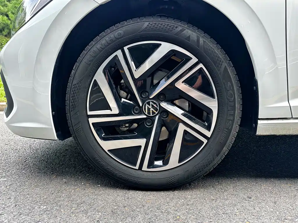Volkswagen Sagitar — миниатюра 5