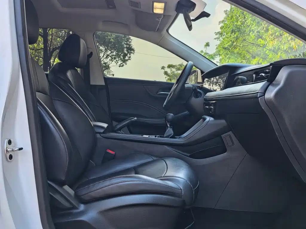 Roewe i5 — миниатюра 15