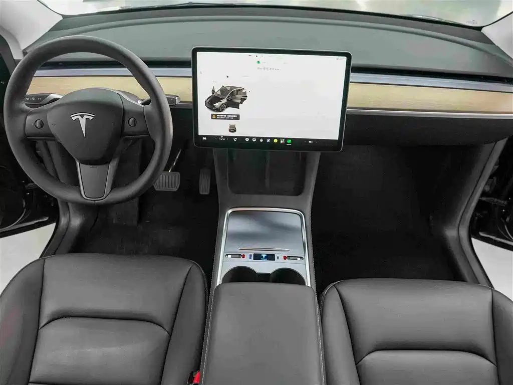 Tesla Model Y — фотографии объявления, Фото 10