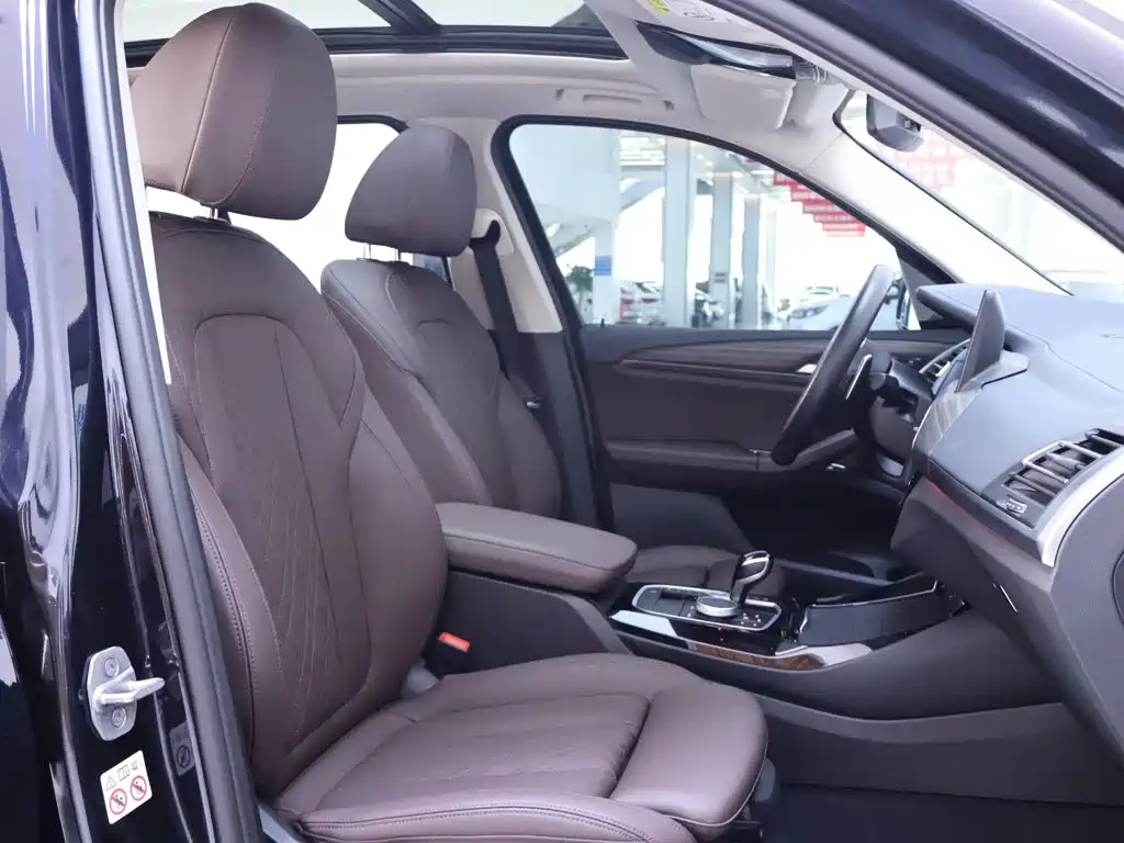 BMW X3 — миниатюра 21