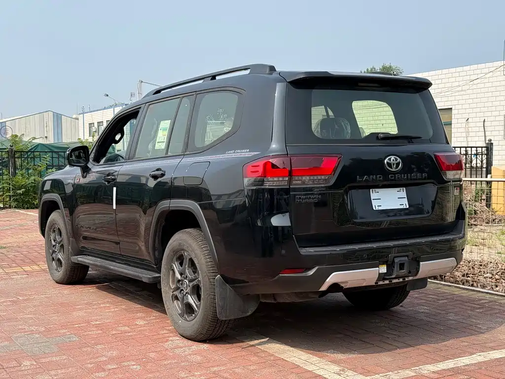 Toyota Land Cruiser 2026 3.5L GR Sport