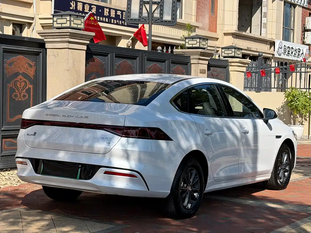 BYD Qin PLUS — миниатюра 9