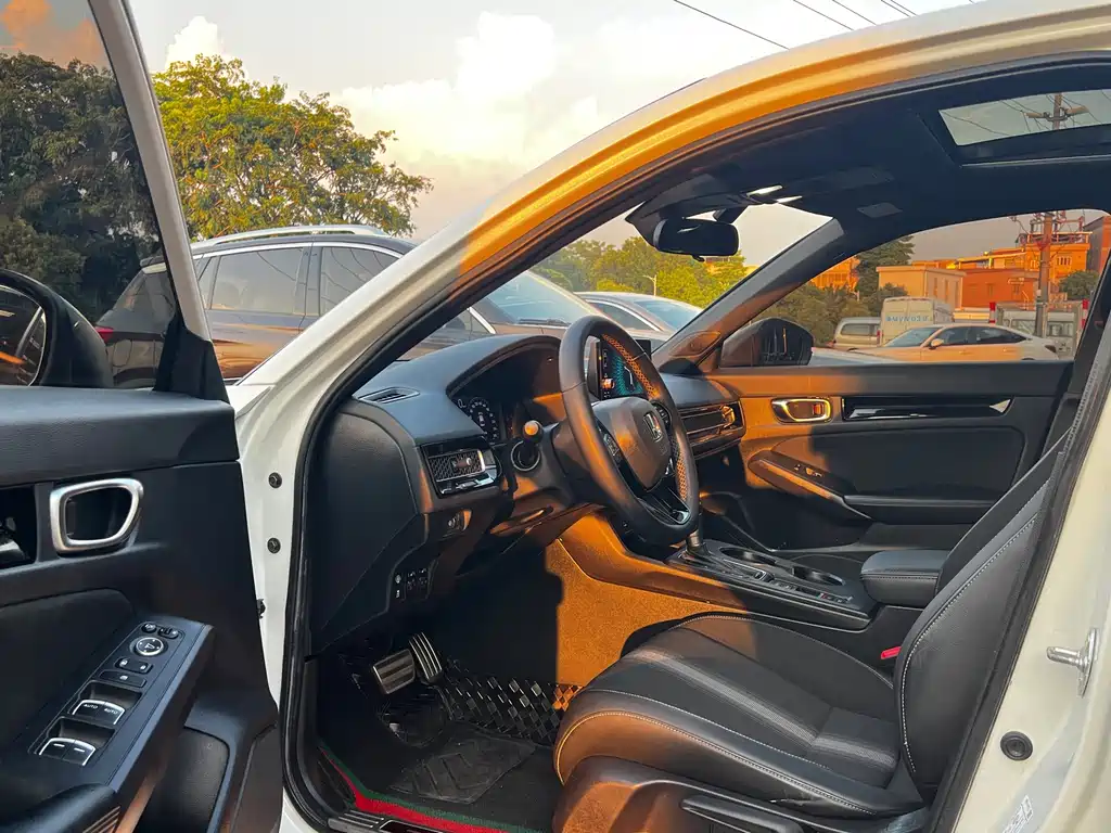 Honda Civic — миниатюра 4