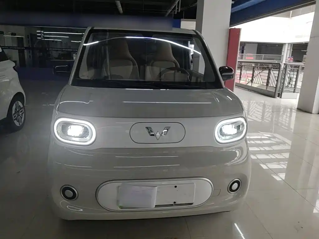 Wuling MINIEV — миниатюра 3