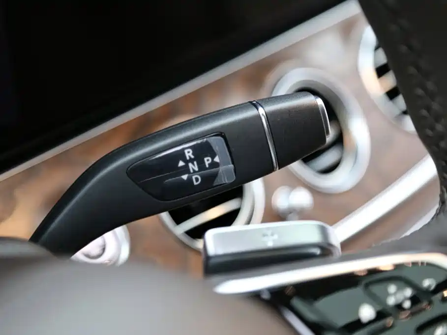 Mercedes-Benz E-Class 2023 — фото 14