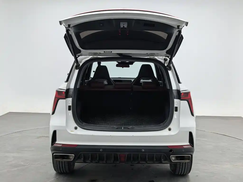 Changan CS75PLUS 2022 — фото 10