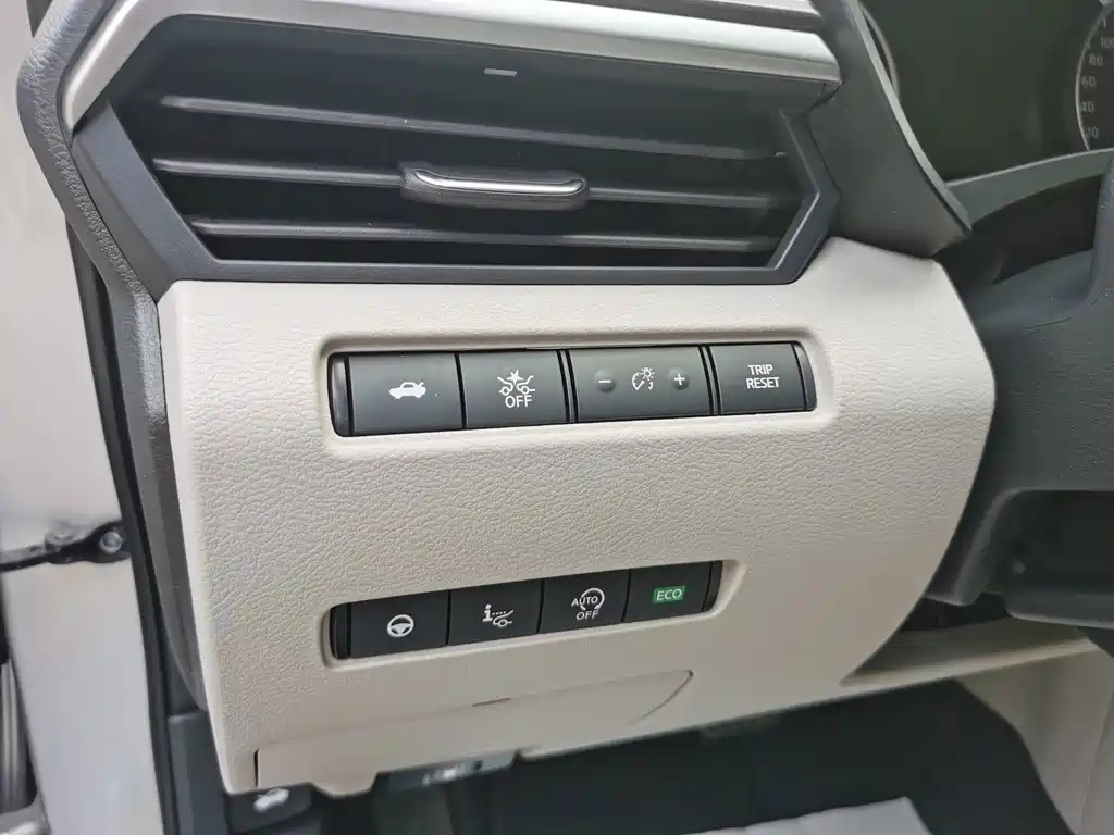 Nissan Teana — миниатюра 13