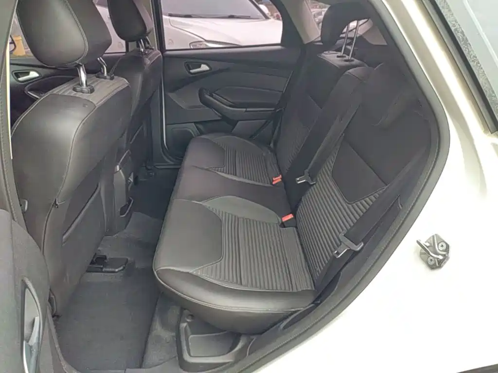 Ford Focus — миниатюра 17