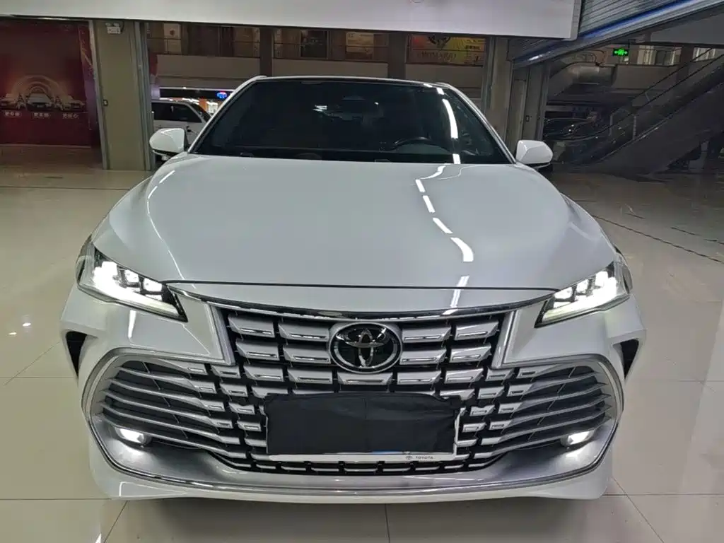 Toyota Avalon — миниатюра 3