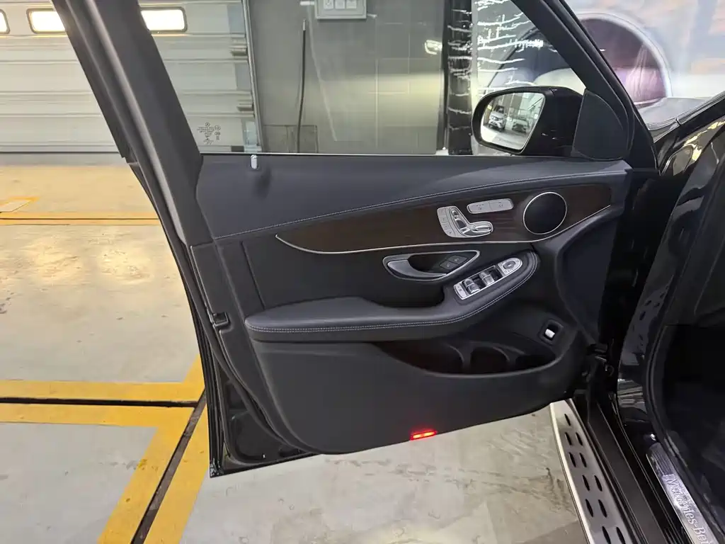 Mercedes-Benz GLC — миниатюра 7