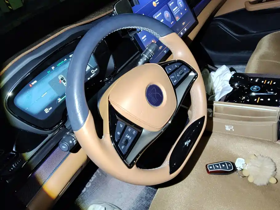 BYD Han — миниатюра 15
