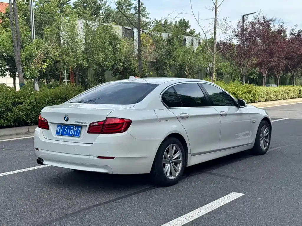 BMW 5 Series 5 2013 525Li Luxury