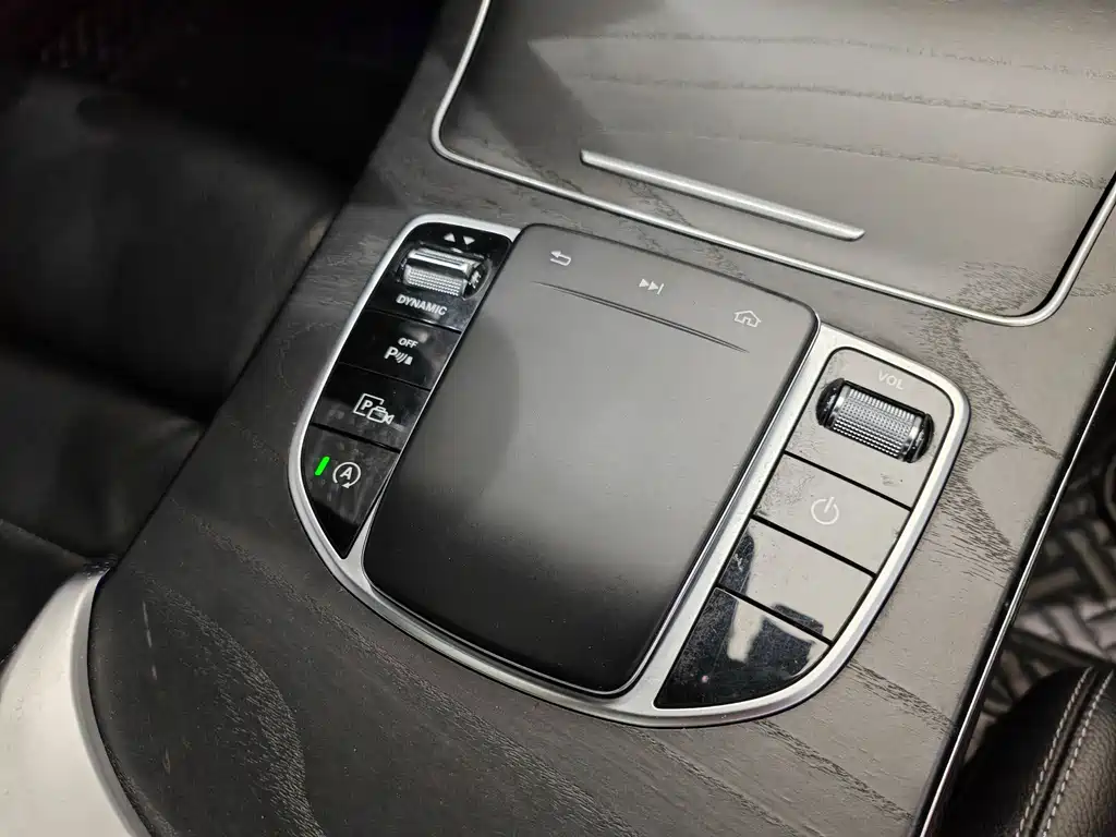 Mercedes-Benz C-Class (Import) — миниатюра 14