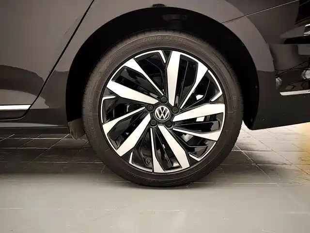 Volkswagen Passat — миниатюра 16