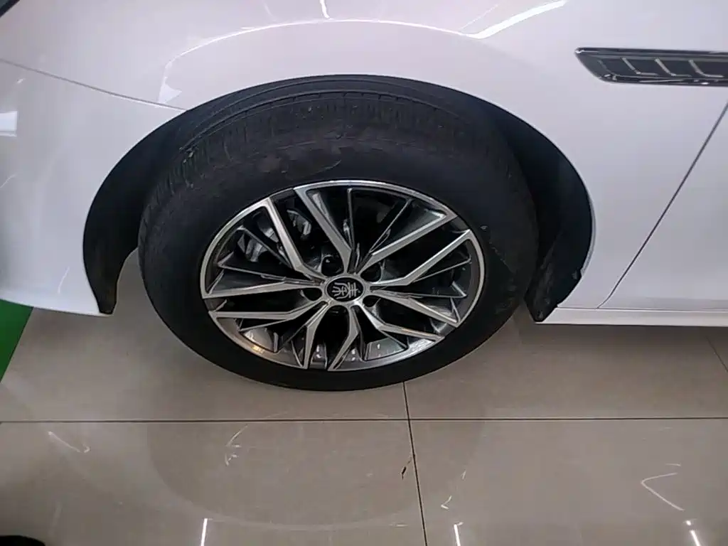 BYD Qin PLUS — миниатюра 23