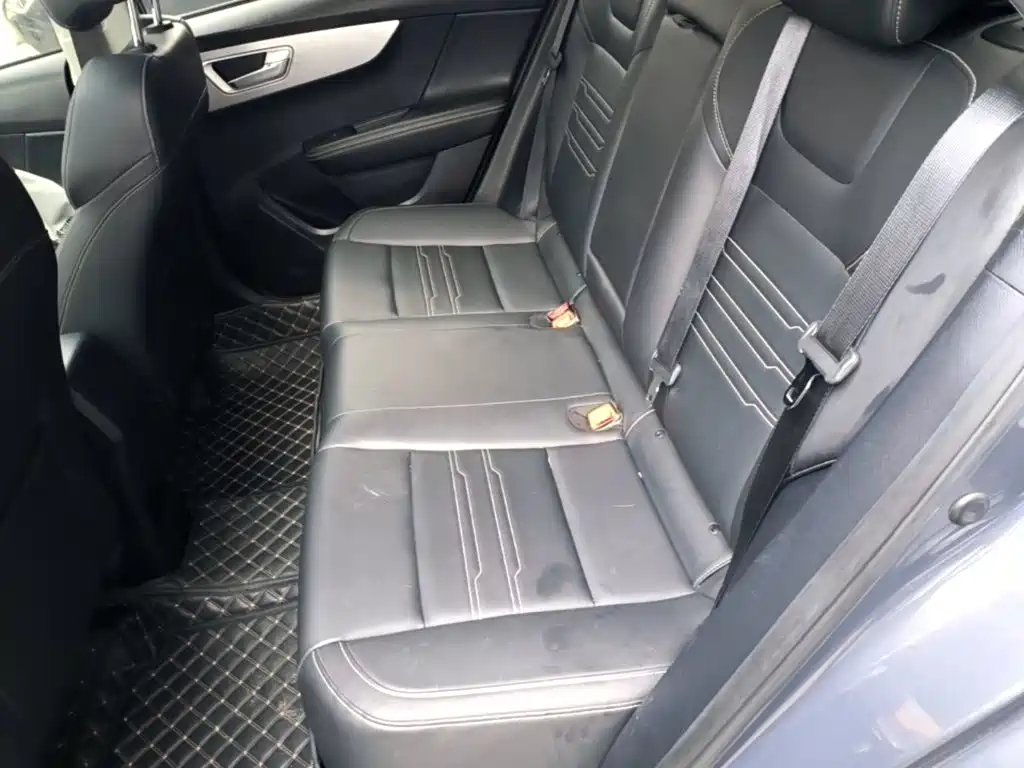 BYD Qin — миниатюра 17