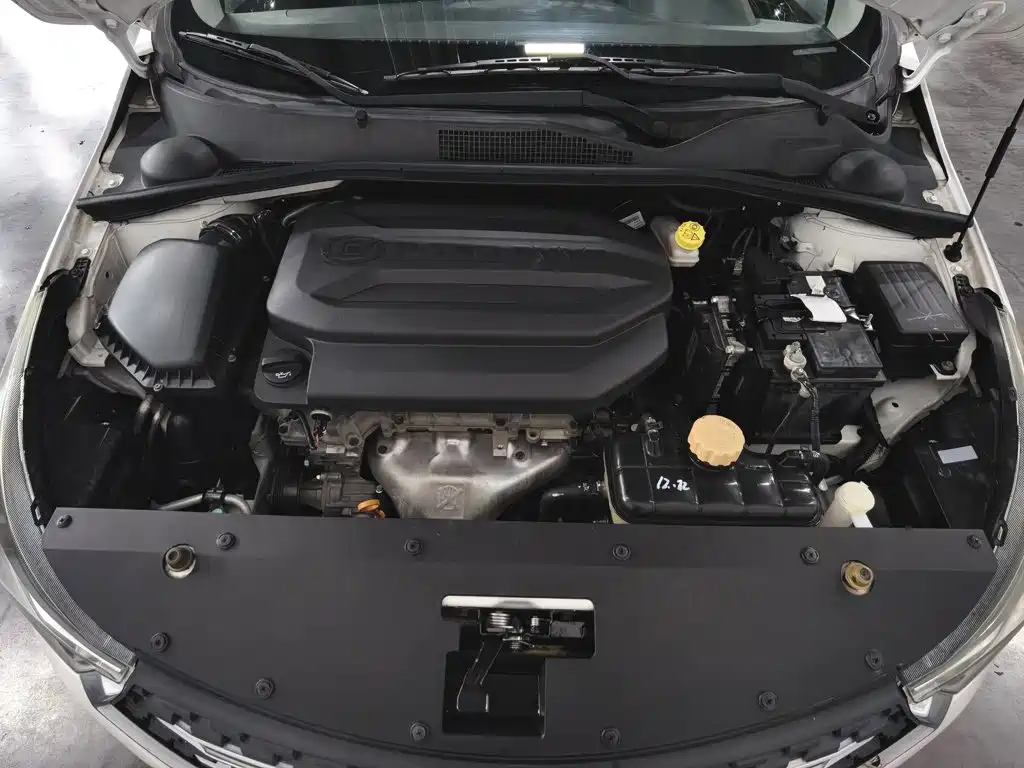 Baojun 310W — миниатюра 6