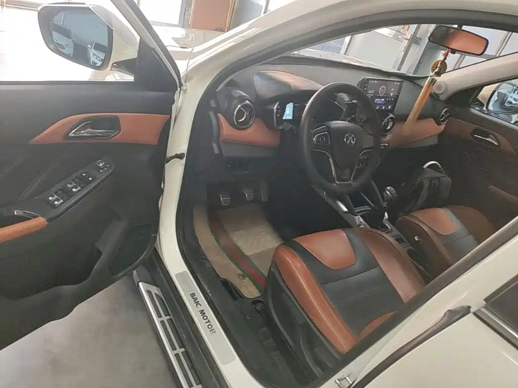 BAIC Senova X35 — миниатюра 16