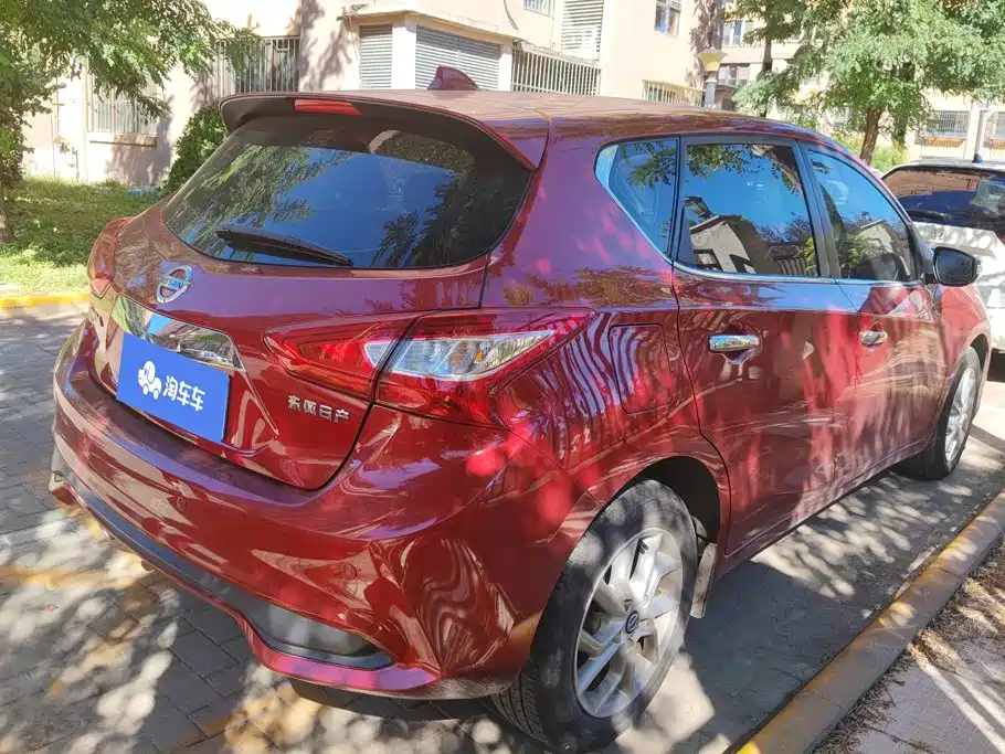 Nissan Tiida — миниатюра 3