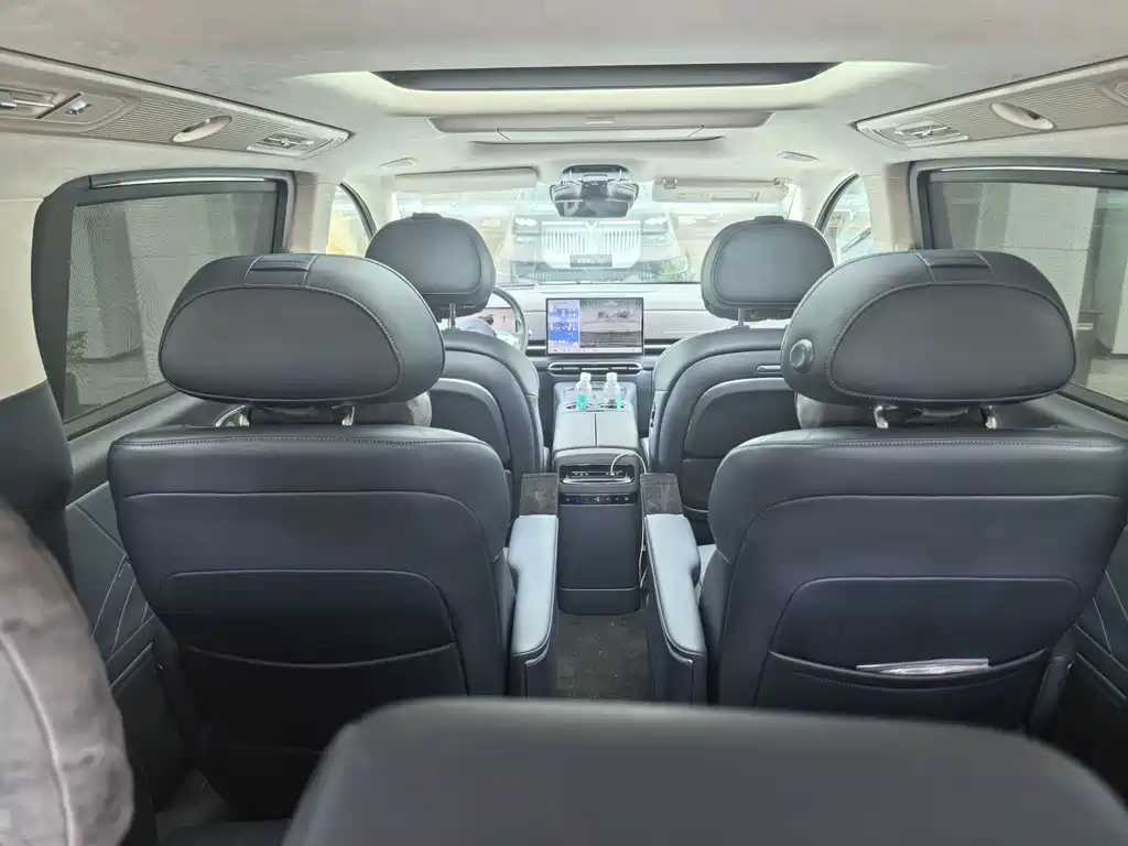 VOYAH Dreamer — миниатюра 18